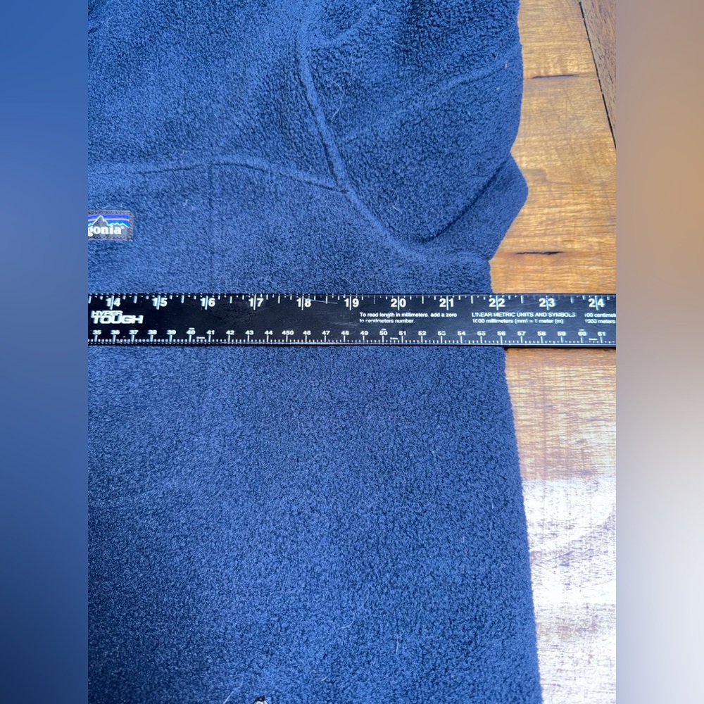Patagonia Navy Synchilla Fleece Jacket with Multicolor Logo - Picture 5 of 6
